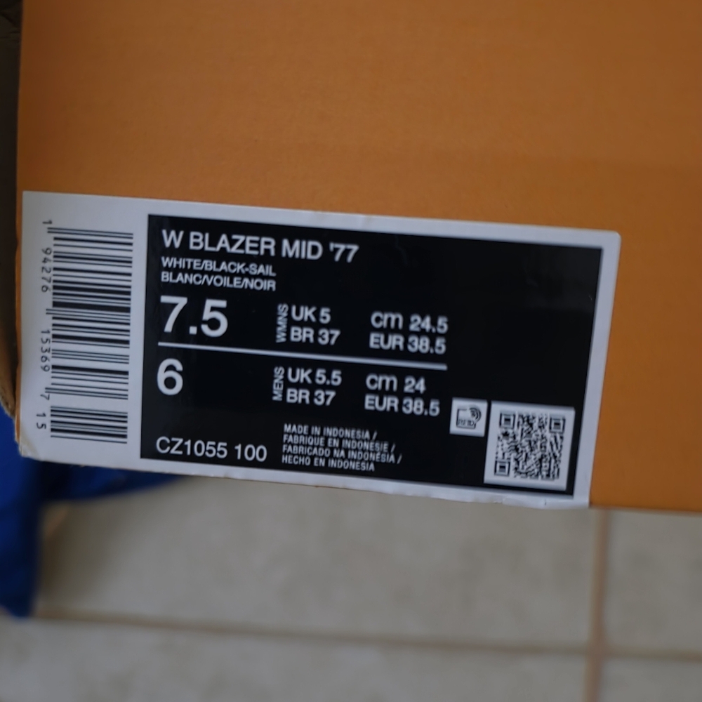 Nike Blazer Mid 77 Athletic Shoes